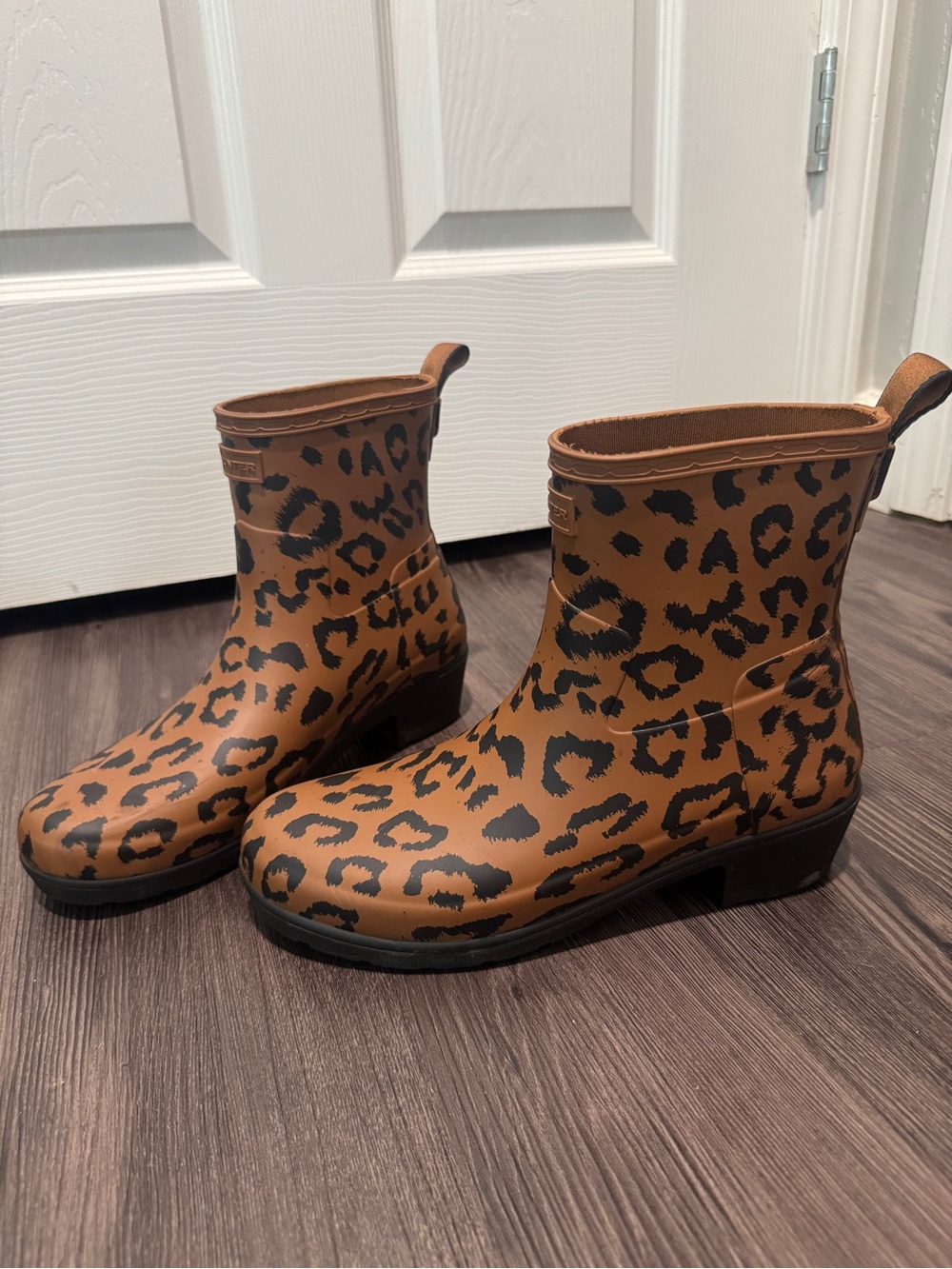 Hunter Leopard-Pattern Ankle Rain Boots - Brown & Black - Picture 2 of 2